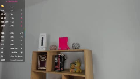 Cleo Adams online show from October 21, 2025, 4:24 am