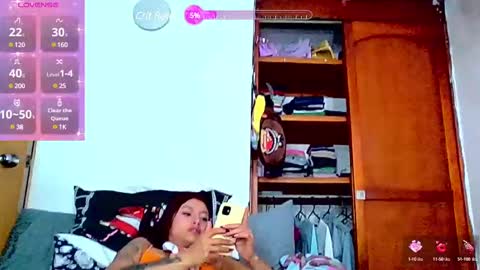 Snapshot of cleo_05 chatting on February 20, 2025, 5:23 am cleo_05 online show from February 20, 2025, 5:23 am
