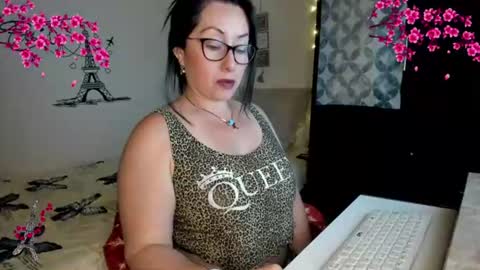cleo_christmas online show from July 22, 2026, 11:51 pm