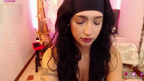 Snapshot of cleo_fox chatting on November 13, 2025, 11:47 pm Cleo online show from November 13, 2025, 11:47 pm