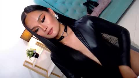 Cleo online show from February 25, 2026, 8:57 am