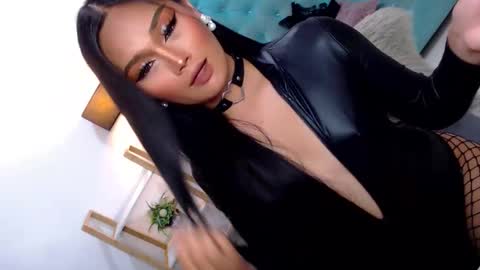 Cleo online show from March 13, 2026, 9:43 pm