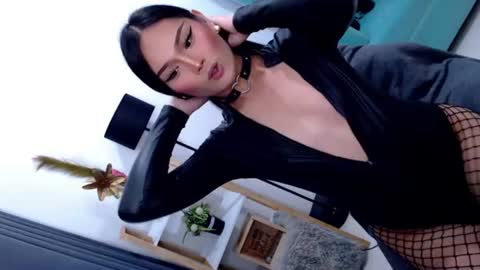 Cleo online show from July 2, 2026, 8:15 pm