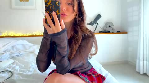 cleopatra_sinns online show from September 14, 2025, 12:48 pm