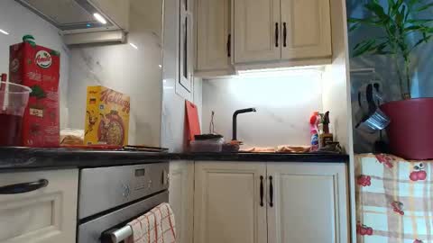 Snapshot of cleopatravodos chatting on January 17, 2026, 6:44 pm cleopatravodos online show from January 17, 2026, 6:44 pm