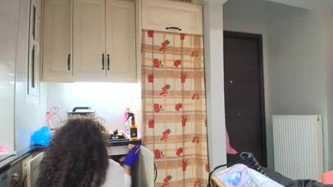 Snapshot of cleopatravodos chatting on February 18, 2026, 7:32 pm cleopatravodos online show from February 18, 2026, 7:32 pm