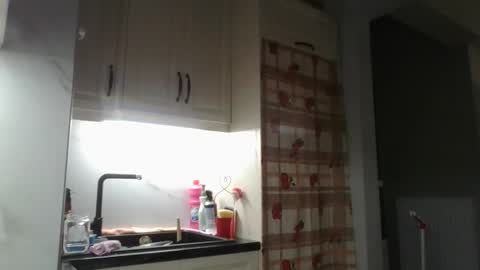 Snapshot of cleopatravodos chatting on March 3, 2026, 9:21 pm cleopatravodos online show from March 3, 2026, 9:21 pm