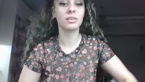 Snapshot of cleopatravodos chatting on March 4, 2026, 5:41 pm cleopatravodos online show from March 4, 2026, 5:41 pm