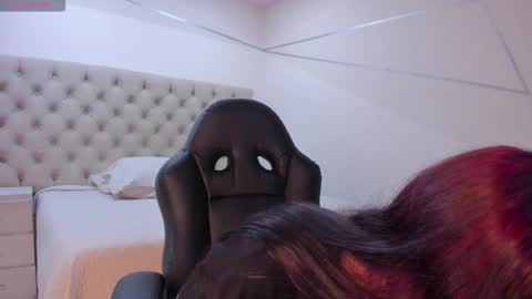 cleowhite_ online show from October 31, 2025, 8:10 pm