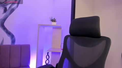 cleowhite_ online show from January 6, 2026, 9:50 pm