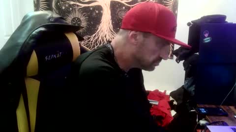 Snapshot of clintwood12 chatting on October 6, 2025, 12:02 pm chad online show from October 6, 2025, 12:02 pm