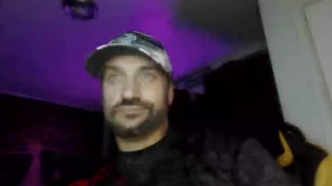 Snapshot of clintwood12 chatting on November 25, 2025, 5:07 am chad online show from November 25, 2025, 5:07 am