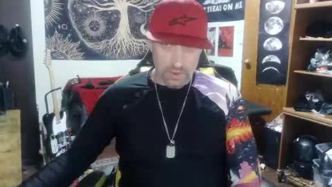 Snapshot of clintwood12 chatting on December 14, 2025, 10:58 pm chad online show from December 14, 2025, 10:58 pm