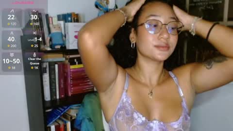 Snapshot of clitia_xx chatting on October 23, 2025, 11:03 pm Clitia online show from October 23, 2025, 11:03 pm