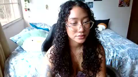 Clitia online show from July 16, 2026, 8:37 pm