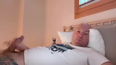 Snapshot of clitoliker chatting on December 16, 2024, 7:48 am clitoliker online show from December 16, 2024, 7:48 am