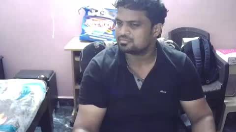 Snapshot of clitorisgspot69 chatting on November 15, 2025, 6:04 pm Raj online show from November 15, 2025, 6:04 pm