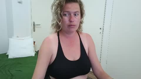 Syl  online show from June 21, 2026, 3:25 pm