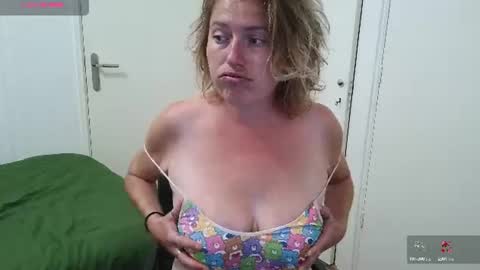 Syl  online show from August 3, 2026, 2:33 pm