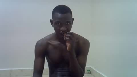 clive_damian online show from April 25, 2026, 2:47 pm
