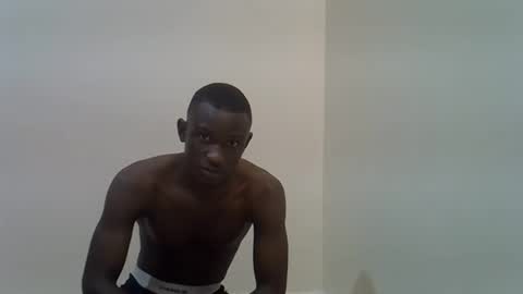 clive_damian online show from May 5, 2026, 2:36 pm
