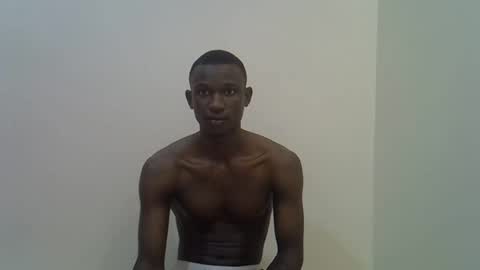 clive_damian online show from May 18, 2026, 4:40 am