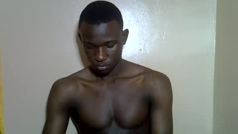 clive_damian online show from June 19, 2026, 12:31 pm