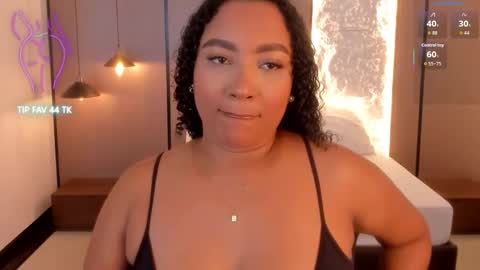 cloe_25 online show from September 10, 2025, 2:55 am