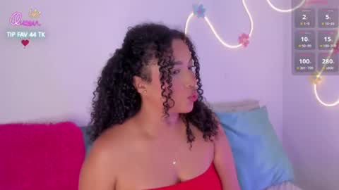 Snapshot of cloe_25 chatting on June 10, 2026, 2:12 am cloe_25 online show from June 10, 2026, 2:12 am
