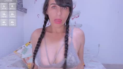 cloe_brown1 online show from January 15, 2026, 7:06 pm