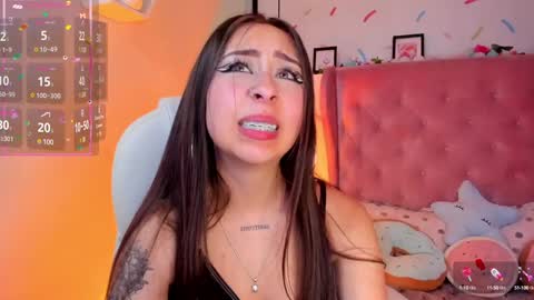 Snapshot of cloe_martinez_ chatting on December 5, 2024, 10:23 pm Cloe online show from December 5, 2024, 10:23 pm