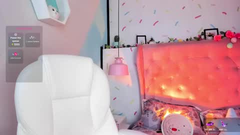 Snapshot of cloe_martinez_ chatting on February 27, 2025, 9:04 pm Cloe online show from February 27, 2025, 9:04 pm