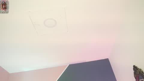 Snapshot of cloe_martinez_ chatting on September 19, 2025, 1:29 am Cloe online show from September 19, 2025, 1:29 am