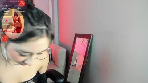 Snapshot of cloe_martinez_ chatting on September 19, 2025, 8:53 pm Cloe online show from September 19, 2025, 8:53 pm