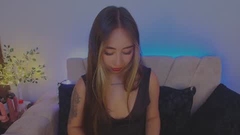 cloe_martinezz_ online show from July 23, 2026, 8:40 pm
