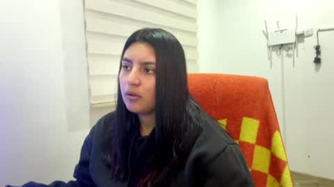 Snapshot of cloe_small08 chatting on July 7, 2026, 9:02 am cloe small online show from July 7, 2026, 9:02 am