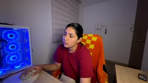 Snapshot of cloe_small08 chatting on July 16, 2026, 1:44 am cloe small online show from July 16, 2026, 1:44 am