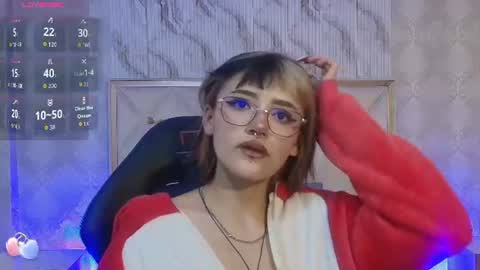 Snapshot of cloee_tay1 chatting on July 1, 2026, 11:23 am cloee_tay1 online show from July 1, 2026, 11:23 am