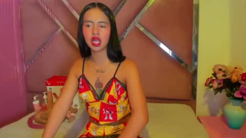 CloeMorenti  online show from December 2, 2025, 12:43 pm