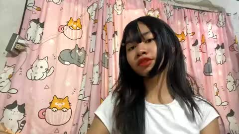 Snapshot of clorahosfeld chatting on April 20, 2026, 4:26 am Mikki online show from April 20, 2026, 4:26 am