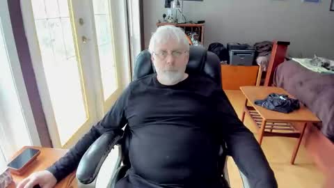 Snapshot of cloudalert62 chatting on November 28, 2025, 6:54 pm cloudalert62 online show from November 28, 2025, 6:54 pm