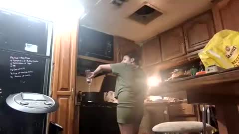 cloudybxtch69 online show from May 2, 2026, 7:46 am