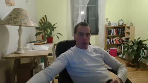 Snapshot of clouplefun chatting on December 2, 2024, 4:09 am clouplefun online show from December 2, 2024, 4:09 am