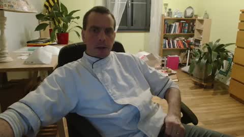 Snapshot of clouplefun chatting on December 6, 2024, 4:36 am clouplefun online show from December 6, 2024, 4:36 am