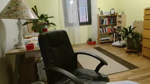 Snapshot of clouplefun chatting on January 6, 2025, 5:52 am clouplefun online show from January 6, 2025, 5:52 am