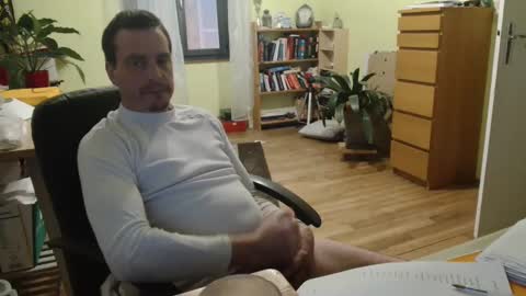 Snapshot of clouplefun chatting on January 11, 2025, 6:14 am clouplefun online show from January 11, 2025, 6:14 am