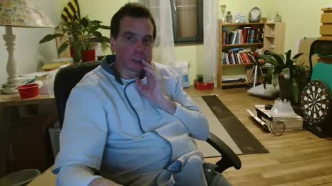 Snapshot of clouplefun chatting on January 15, 2025, 6:12 am clouplefun online show from January 15, 2025, 6:12 am