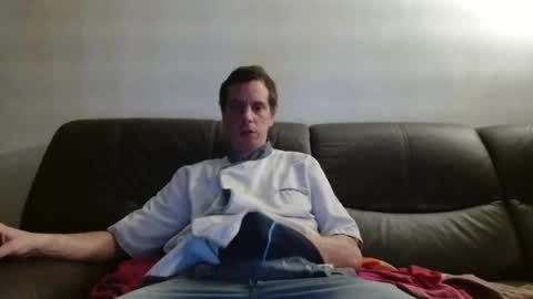 Snapshot of clouplefun chatting on December 17, 2025, 7:03 am clouplefun online show from December 17, 2025, 7:03 am