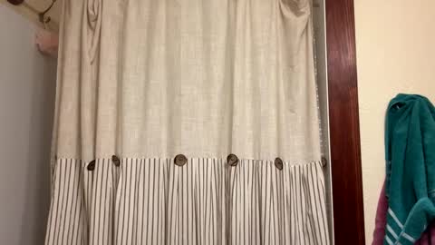 Snapshot of cloverboy1988 chatting on January 21, 2025, 11:56 am cloverboy1988 online show from January 21, 2025, 11:56 am