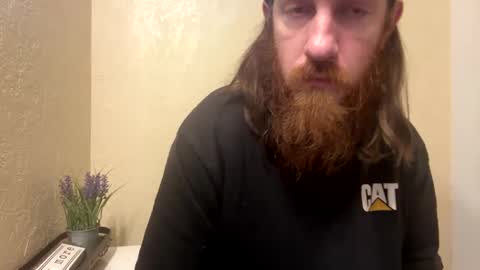 Snapshot of cloverboy1988 chatting on January 31, 2025, 1:56 pm cloverboy1988 online show from January 31, 2025, 1:56 pm